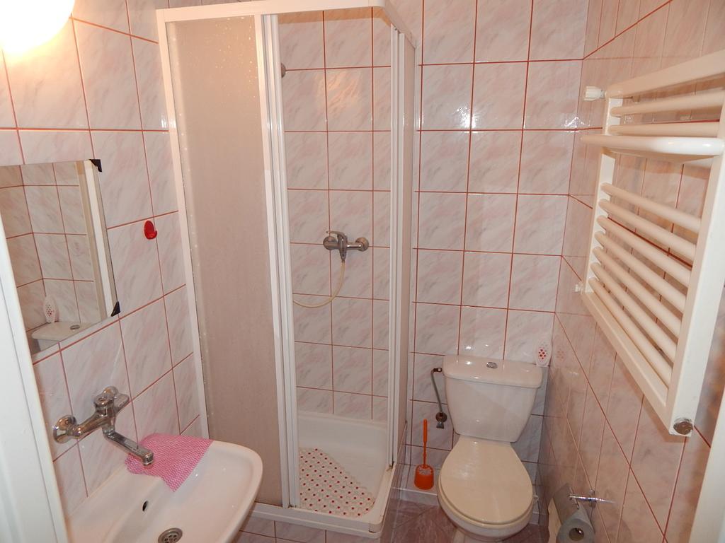 Apartament I Pokoje Aura Dom Wczasowy Darłówko Habitación foto